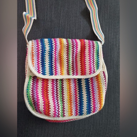 Colorful woven bag, perfect for summer - Picture 4 of 6